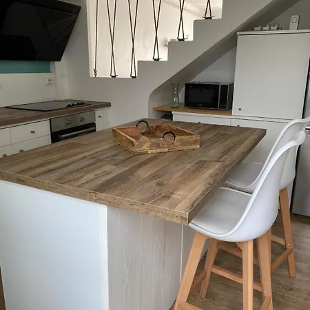 Tres Belle Maison Proche De La Et Des Commerces Сasa de vacaciones *